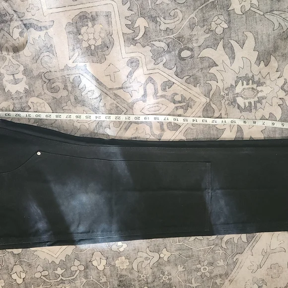 Carhartt Men's Relaxed Jeans - Black - Picture 3 of 4